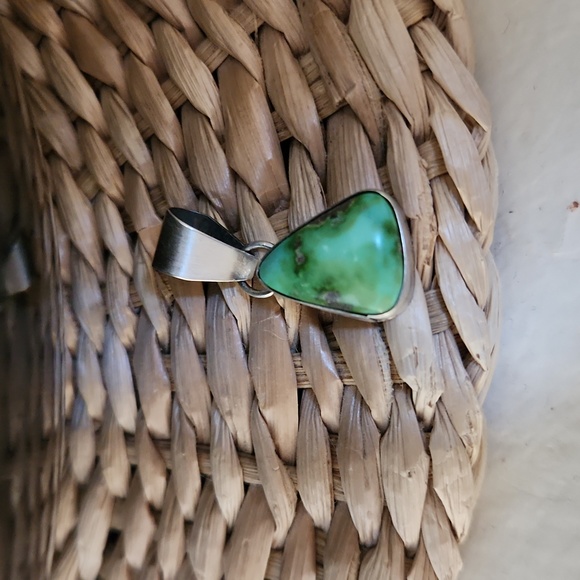 NWOT Native American Navajo Sonoran Gold Turquoise Pendant  💚💛🤎 - Picture 3 of 10